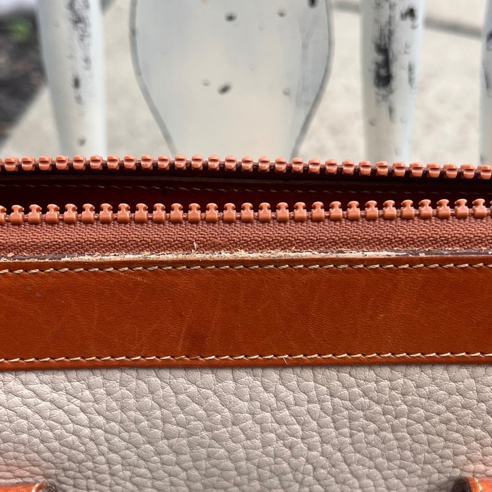 Vintage Dooney Bourke AWL Bone Tan Leather Satchel Crossbody USA Made Bag - Picture 8 of 13